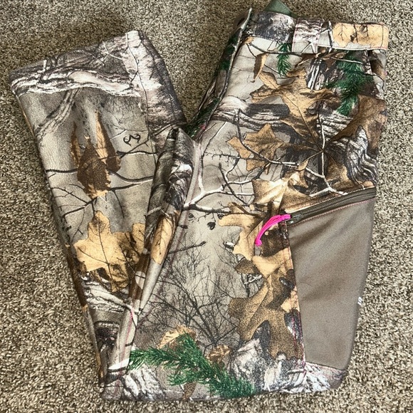 Women’s Wild Heart Sentlok Camo Pants - Picture 1 of 5
